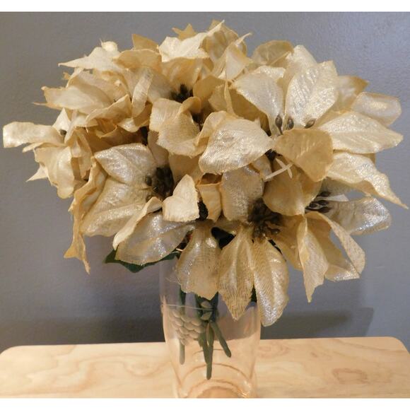 Ashland 9"Gold Sparkle Poinsettia Flower Picks Set of 10. New With Tags - Picture 2 of 5